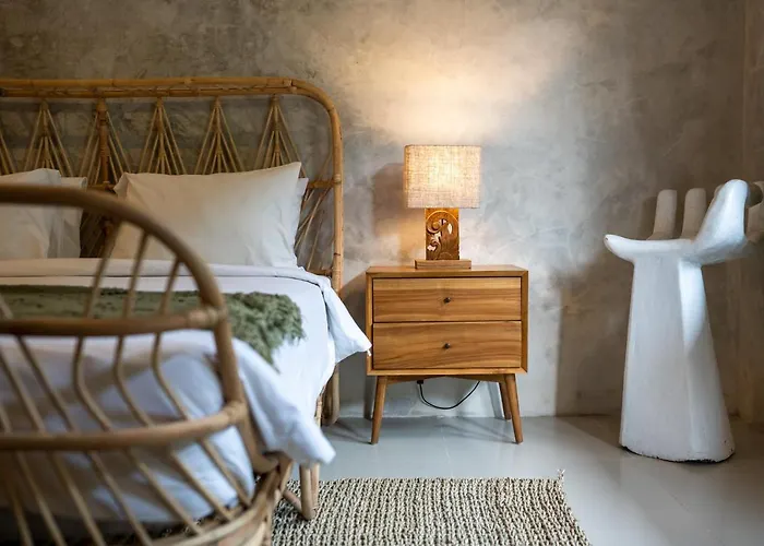 Little Boutique - 30m From 3*